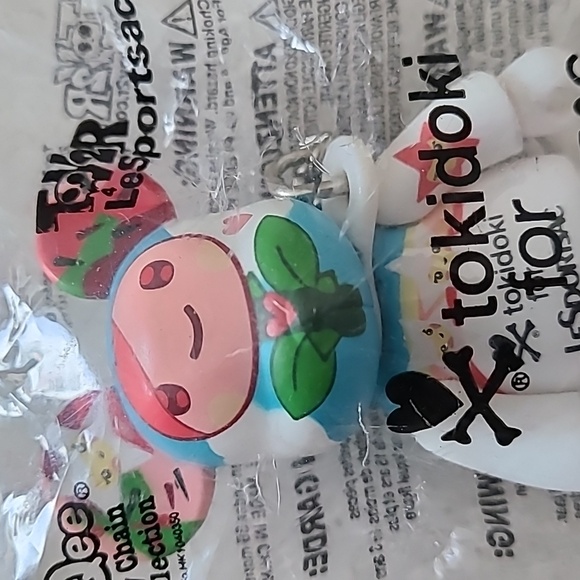 New tokidoki LeSportsac edition key chain - Picture 2 of 4